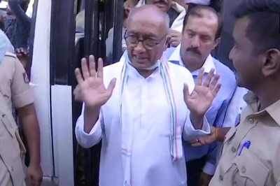 ‘Pilot Shouldn't Go Scindia Way, Has Future in Congress’: Digvijaya Singh Blames BJP for Rajasthan Crisis