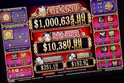 Las Vegas casinos to soon replace traditional slot machines with skill-based video games