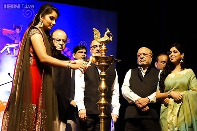 Tennis star Sania Mirza wants Deepika Padukone to play her in future biopic