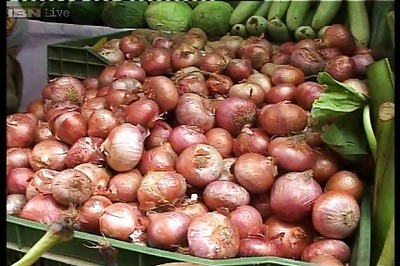 Wholesale onion prices fall by Rs 5/kg in Delhi