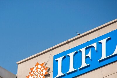 RBI Restricts IIFL Finance from Sanctioning New Gold Loans; Details Here