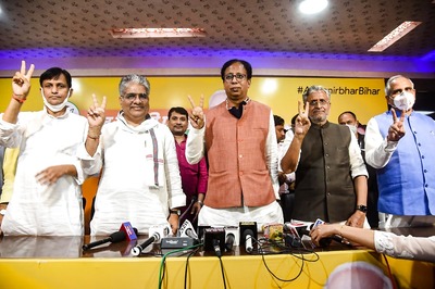 NDA Set to Retain Power in Bihar after Close Contest against Tejashwi-led Mahagathbandhan