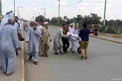 Iraq: Two blasts outside Sunni Muslim mosque kill 43