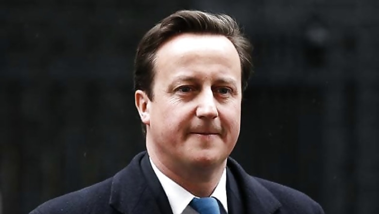 Jogger runs into British PM Cameron in security breach