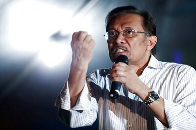 Malaysia's PM-in-Waiting Anwar Faces Ex-Aide Who Accused Him of Sodomy in Elections