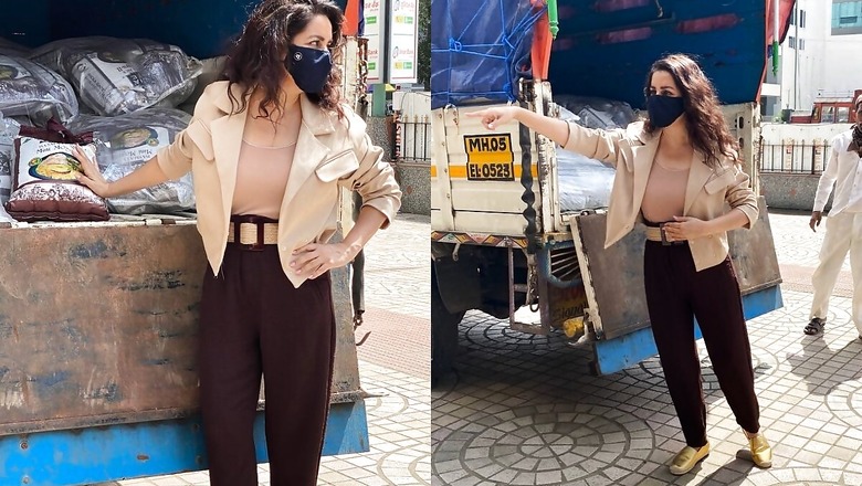 Tisca Chopra Donates 1500 Kgs of Rice Packets to Theatre Workers Suffering Amid Pandemic