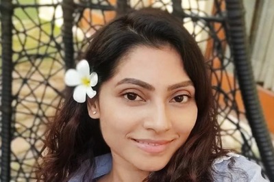 Marathi Actor Reena Madhukar Shares Video of Her Underwater Shoot. Fans Can't Keep Calm