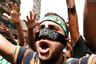 Egypt: Pro-Morsi supporters take to streets, denounce military