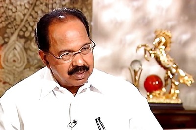 Veerappa Moily hints at reduction in petrol price in next few days