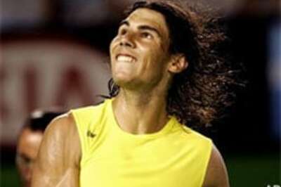 Nadal edges Davydenko to reach final