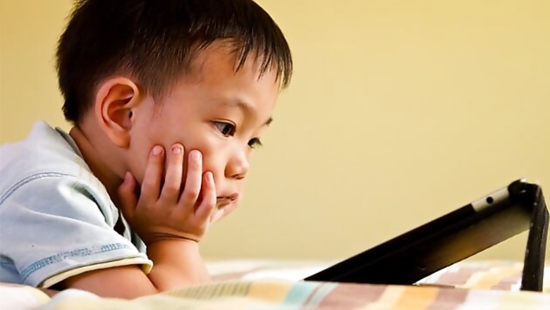 Toddlers can learn communication skills by watching videos