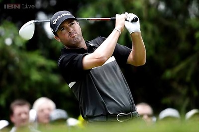 Ryan Palmer leads weather-hit first round at Barclays