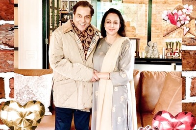 Esha Deol Sends Best Wishes To Dharmendra, Hema Malini On Their 40th Wedding Anniversary