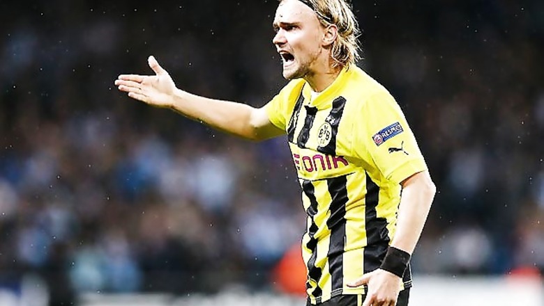 Dortmund's Schmelzer, Blaszczykowski in squad to face Malaga