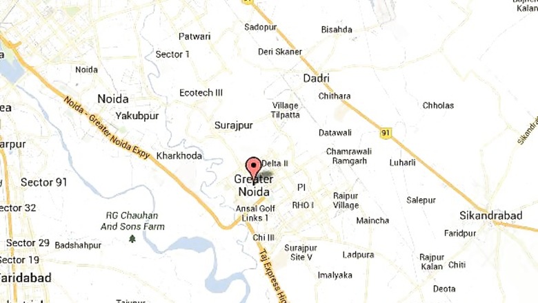 Four liquor smugglers arrested, 230 quarter bottles seized