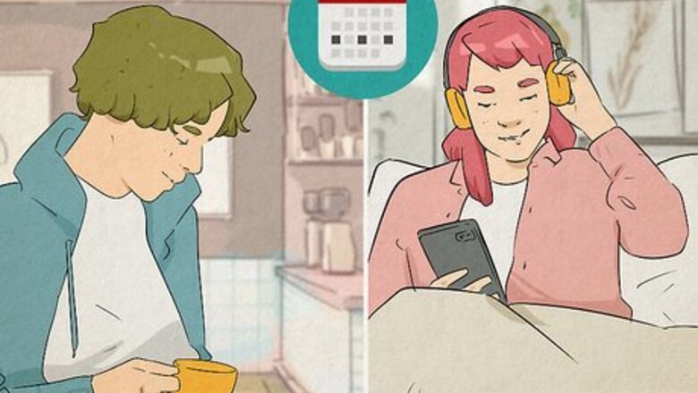 Should I Text My Crush Every Day? 11 Tips for How Often to Text