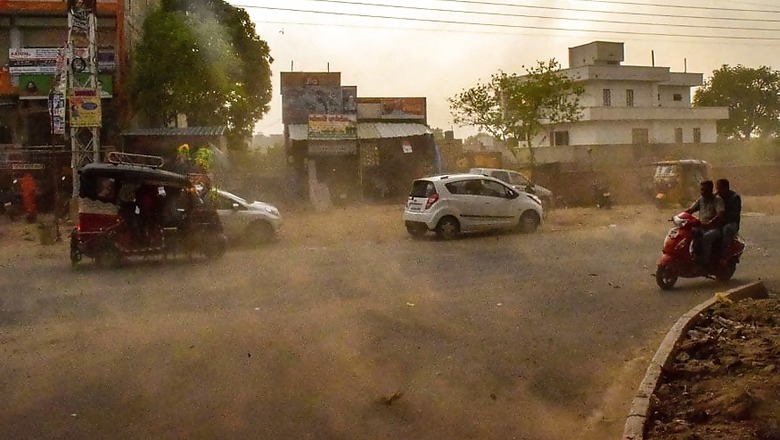 Temperatures Slip in North India, Dust Storm in UP Claims 17 Lives