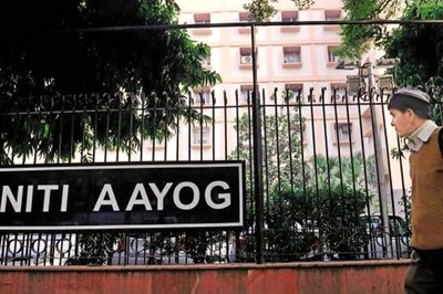 Niti Aayog Member Defends Scaling Down UPA-era Growth, Says No Reason to Politicise Move