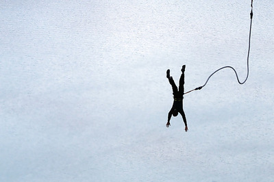Dubai man sets world record for most bungee jumps in 24 hours