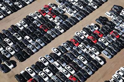 SIAM Urges Govt to Reduce GST on Automobiles to 18 Percent