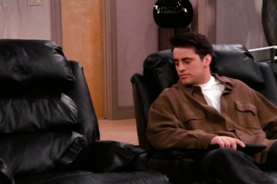 Joey Waiting For Chandler in Their Iconic Arm Chair is The Most Heartfelt Tribute to Matthew Perry