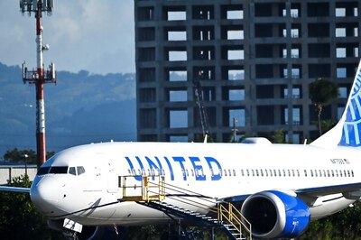 US: United Airlines Plane Makes Emergency Landing at Tampa, Florida after Open Door Alert