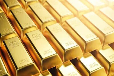 Gold Steady Near Record High as Investors Seek More Fed Cues