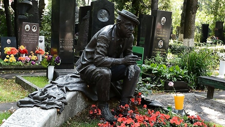 Underworld Wide Web: Moscow to launch free WiFi in cemeteries