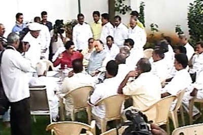 K'taka crisis deepens, political blackmail begins