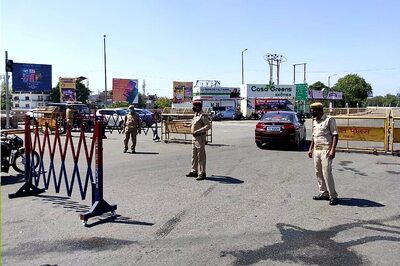 UP Cops Lodge Nearly 20k FIRs Against People Defying Covid-19 Lockdown, Net in Rs 7.7 Crore Fine