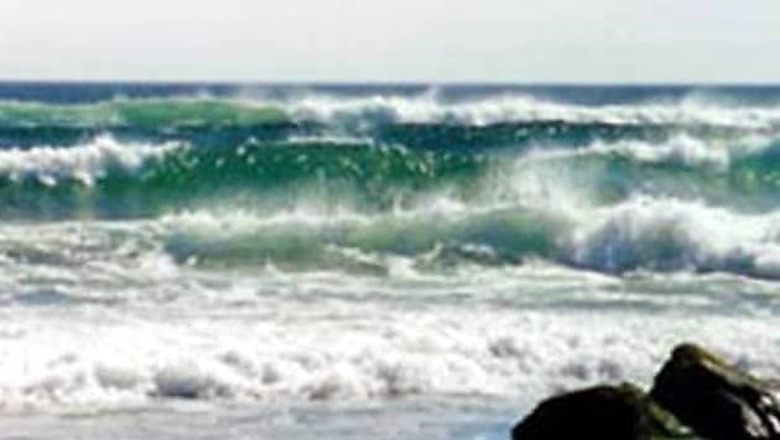 Andaman islands brace for 4-metre tsunami waves