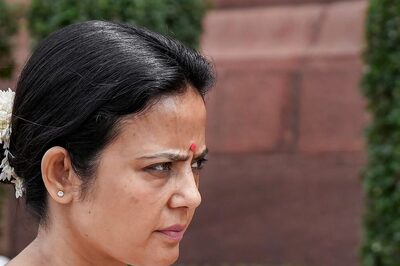 No Relief For Mahua Moitra, SC Refuses To Stay Expulsion From Parliament; Next Hearing in March