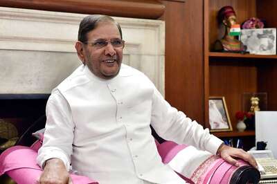 JD(U) Leader Sharad Yadav Sides with Opposition in Rajya Sabha