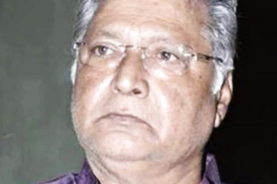 Vikram Gokhale Has Multiple Organ Failure and is Still Critical, Reveals Family Friend