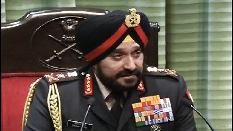 Army Chief pulls up formation commanders along LoC