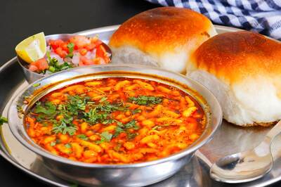 What The Fork: Misal Pav to Egg Roast, Kunal Vijayakar on Mouth-watering Roadside Breakfast