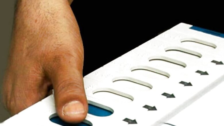 Delhi Man Claims Mismatch Between Vote Cast by Him and VVPAT Slip; EC Orders Probe