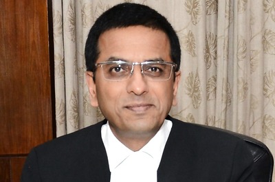 Develop Courage to be Dissenters, Justice Chandrachud Tells Students