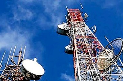 News18 Evening Digest: Telecom Sector Gets Mega Boost and Other Top Stories