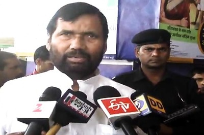 Bihar: Nitish, Manjhi cannot go together, says Paswan