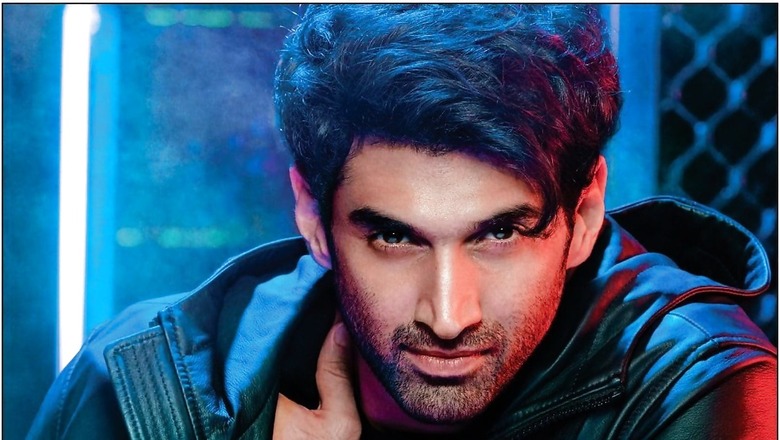 Aditya Roy Kapur Still Waiting for Ranbir Kapoor's Bachelor Party After Latter's Wedding With Alia Bhatt