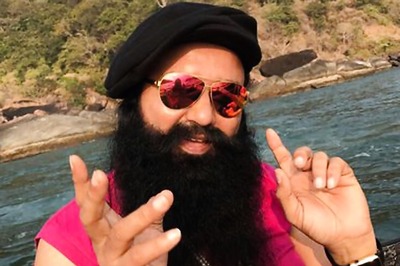 Gurmeet Ram Rahim Wants to Meet Honeypreet in Rohtak Jail