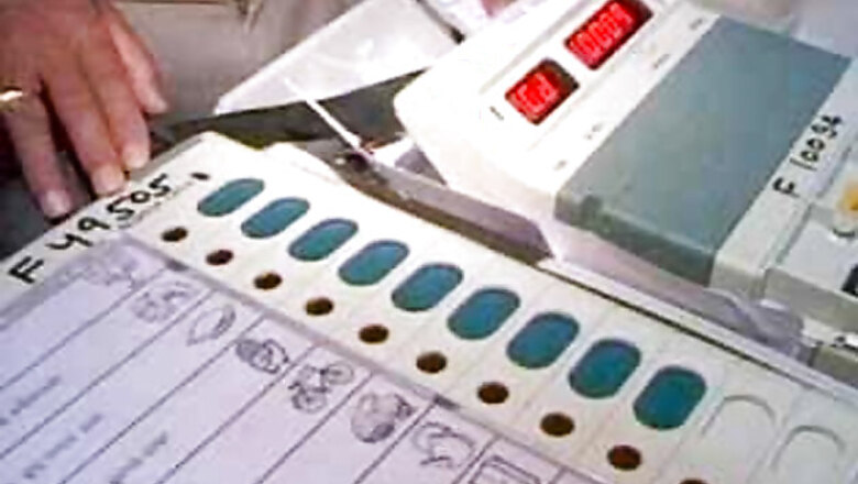 900 VVPAT incompatible EVMs to be returned: SEC