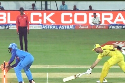 Ind vs Aus: Glenn Maxwell Walks Back on An Unusual Run-Out; Fans Surprised With the Rule