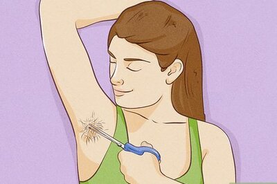 How to Shave Under Your Arms for the First Time