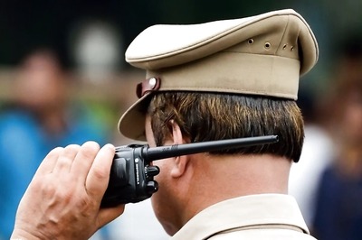 Delhi's 3rd Heist in 10 Days; Businessman Robbed Of Rs 4 Lakh at Kashmere Gate | WATCH