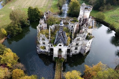 Modern Day Crowdfunding Saves Crumbling Medieval French Chateau