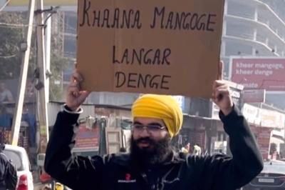 'Thand Lagegi, Kambal Denge': Gurugram Activist Lauded For His Contribution to Viral Campaign