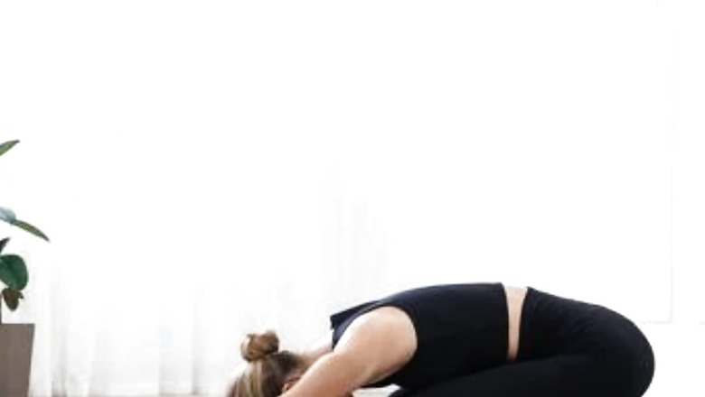 5 Yoga Asanas To Revive Your Lazy Mornings