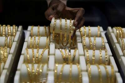 India Flips to Gold Discount, Silver Gains Favour in Top Hubs